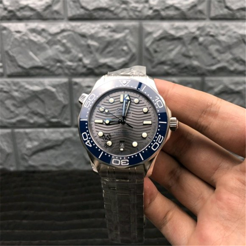 VS厂欧米茄海马300蓝色陶瓷灰面升级了哪里(VS厂海马300细节一眼假吗）  第2张